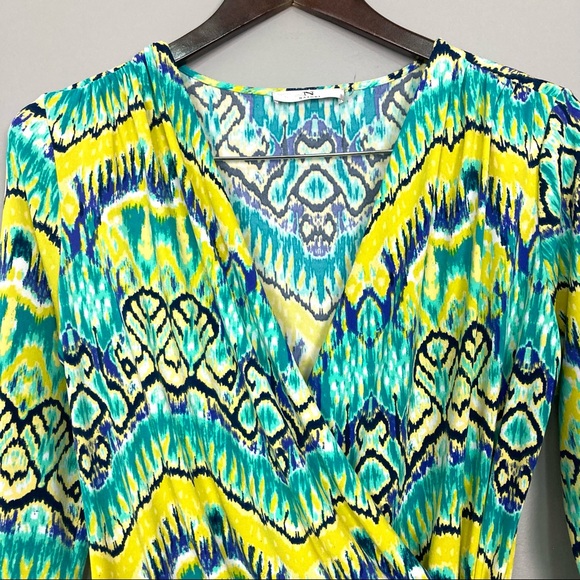 Natori Tribal Print Wrap Dress Women’s Size S Surplice V Neckline Knit Colorful - Picture 2 of 7